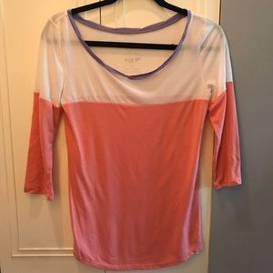 American Eagle feather light shirt